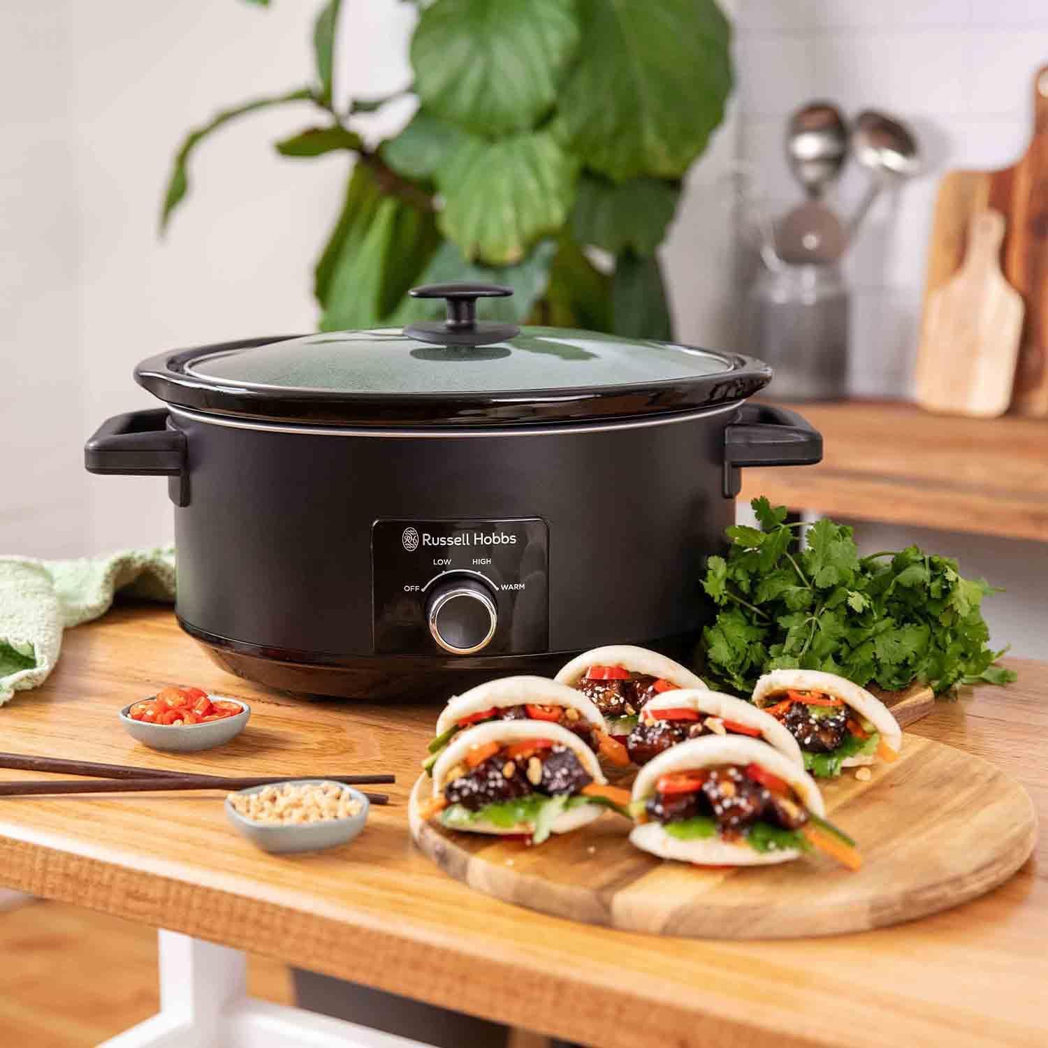 Russell Hobbs 7L Matte Black Slow Cooker Black | 27720