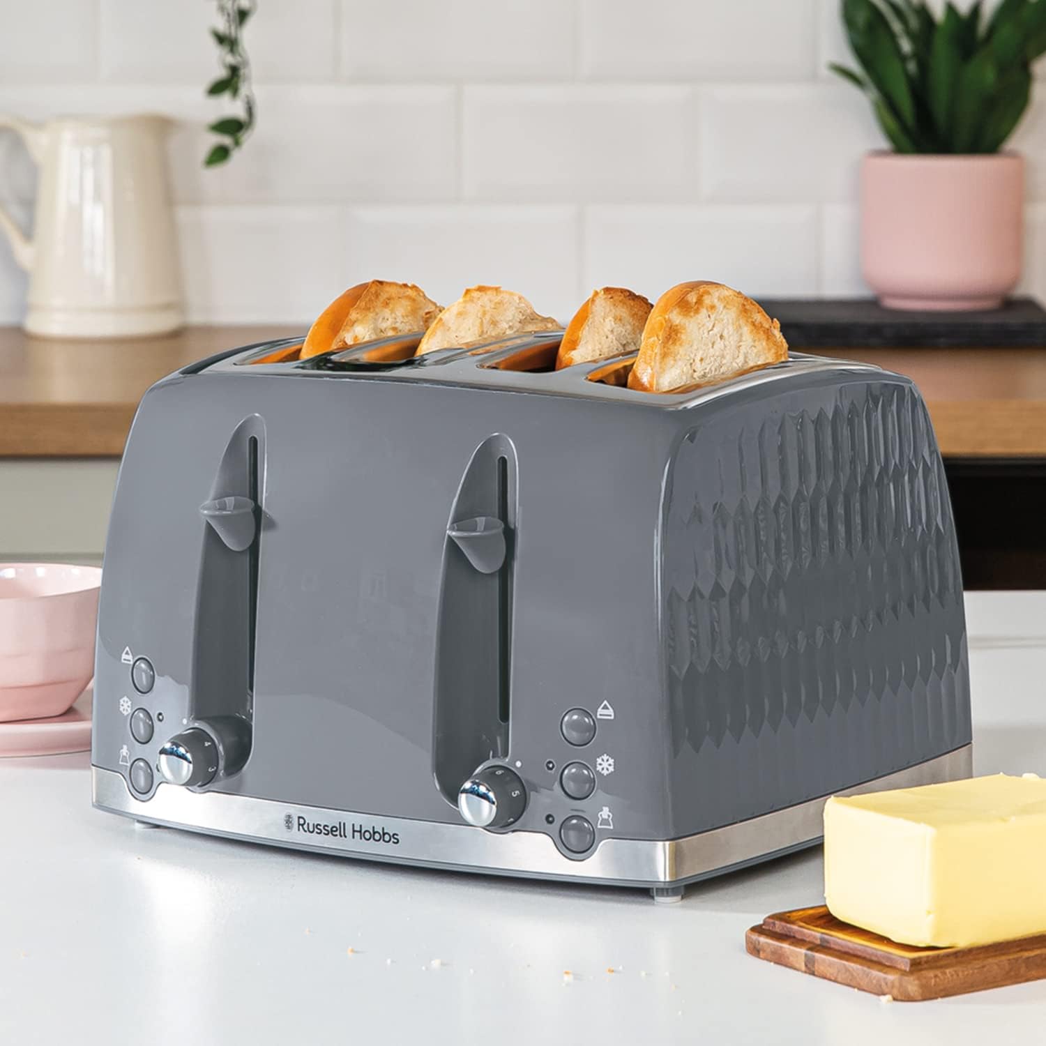 Russell Hobbs Honeycomb 4 Slice Toaster Grey | 26073