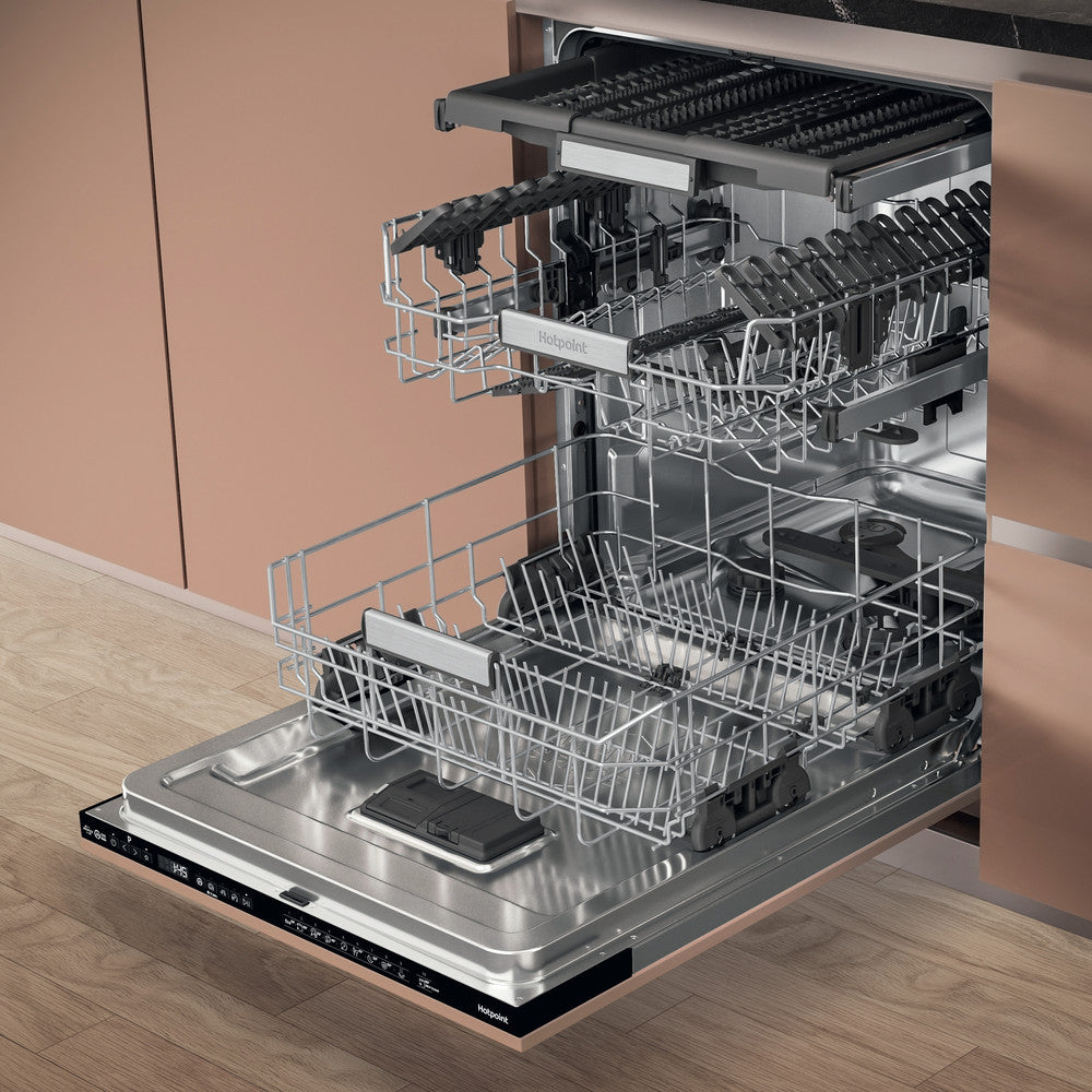 Hotpoint Maxi Space 15 Place Settings Integrated Dishwasher | H71HP42LUK