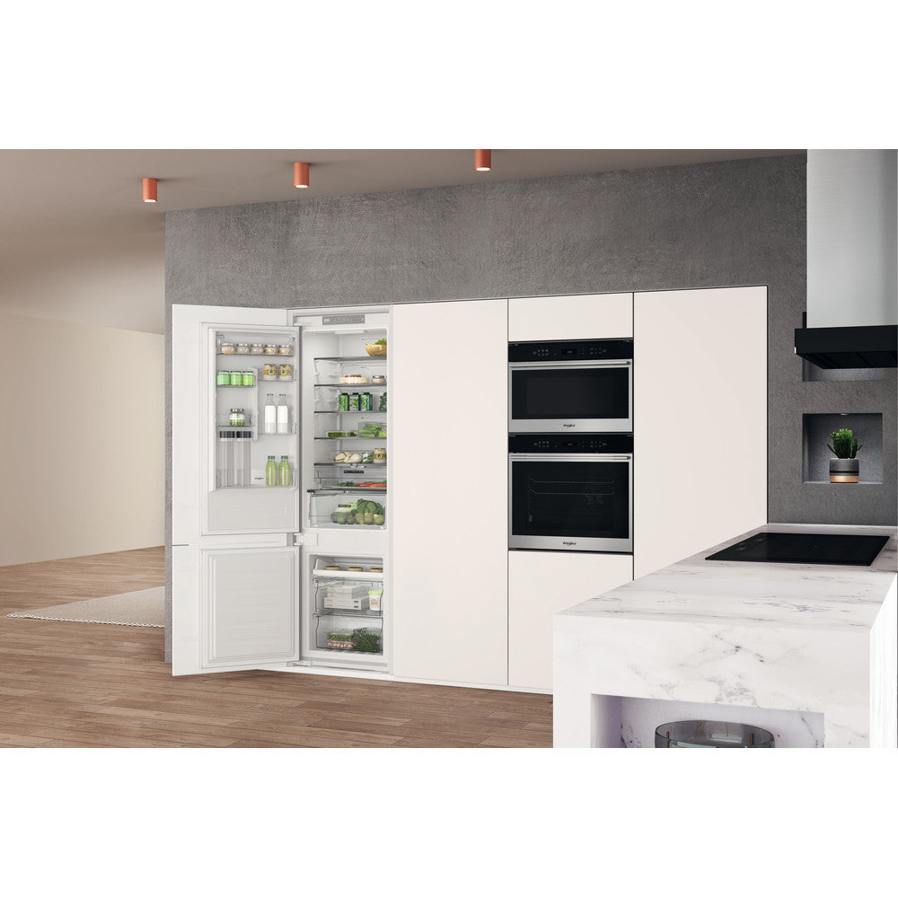 Whirlpool Built In Frost Free 70/30 Fridge Freezer - WHC20T322UK