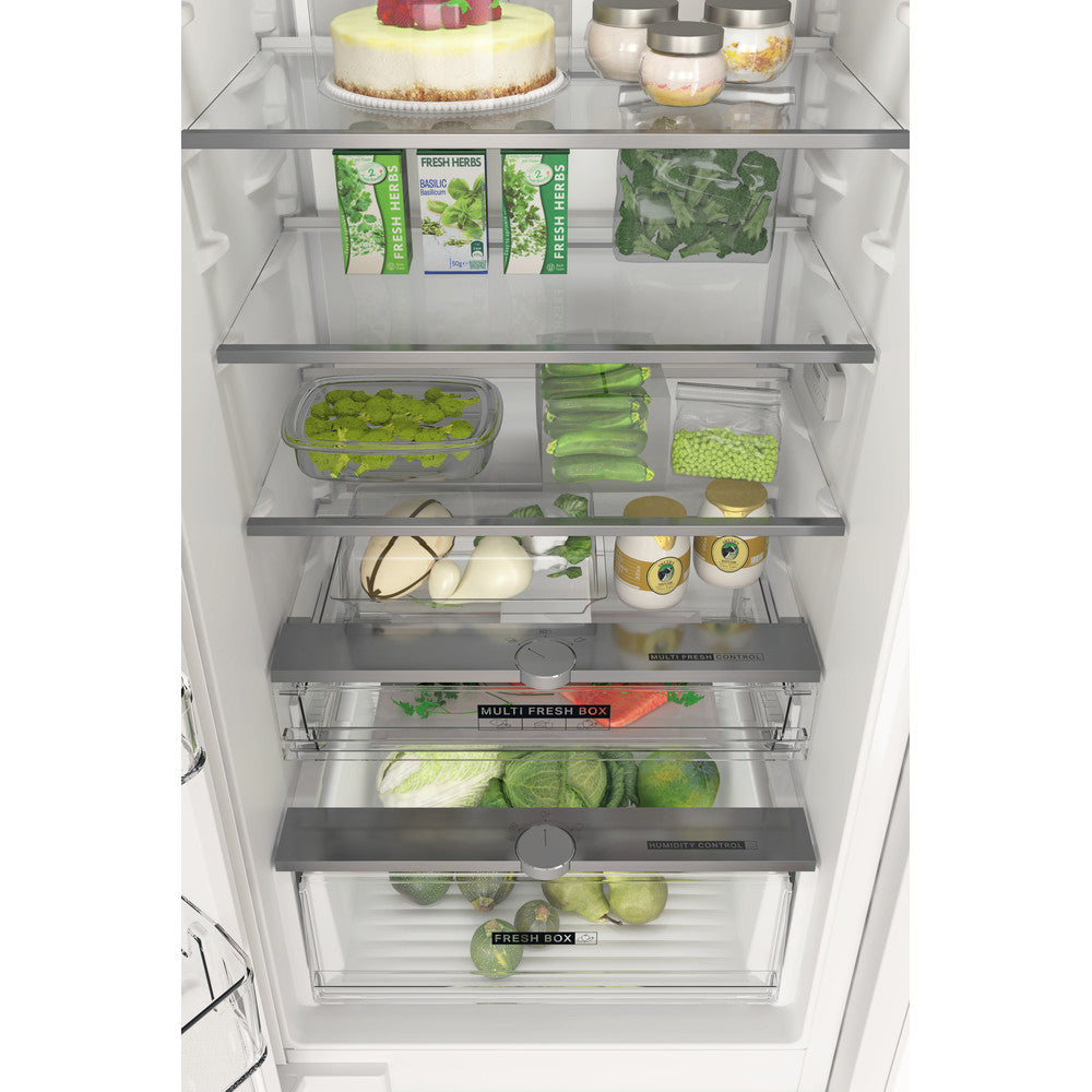 Whirlpool Built In Frost Free 70/30 Fridge Freezer - WHC20T322UK