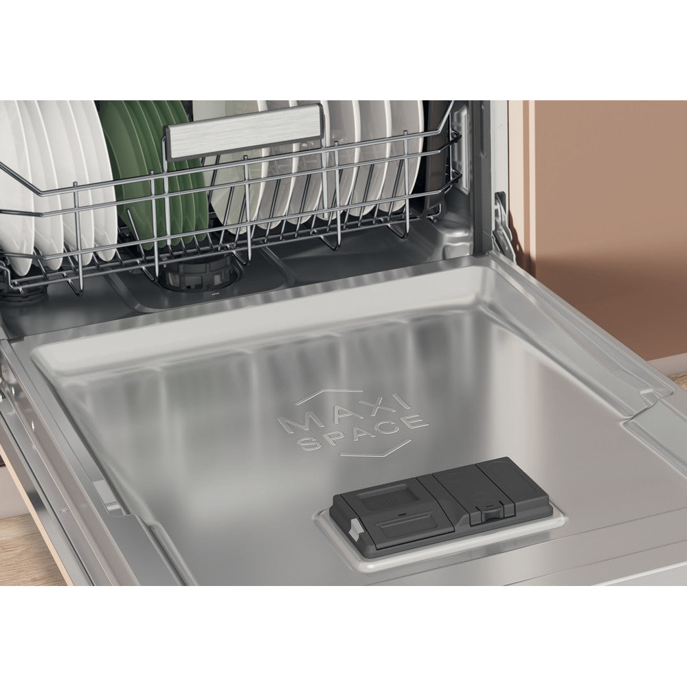 Hotpoint Maxi Space 15 Place Settings Integrated Dishwasher | H71HP42LUK